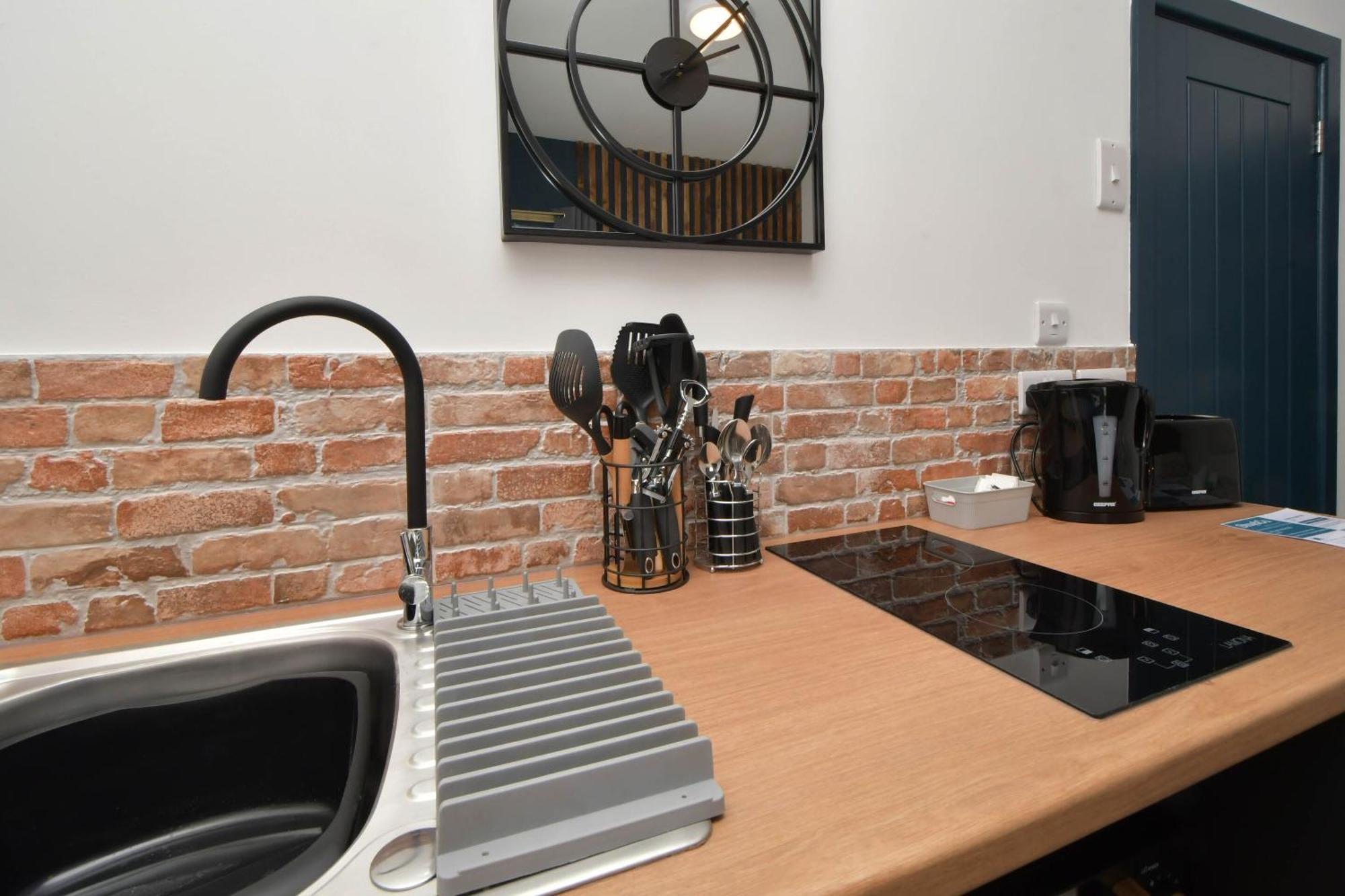Stay At Shobnall Road Rooms And Studios Burton Exteriér fotografie